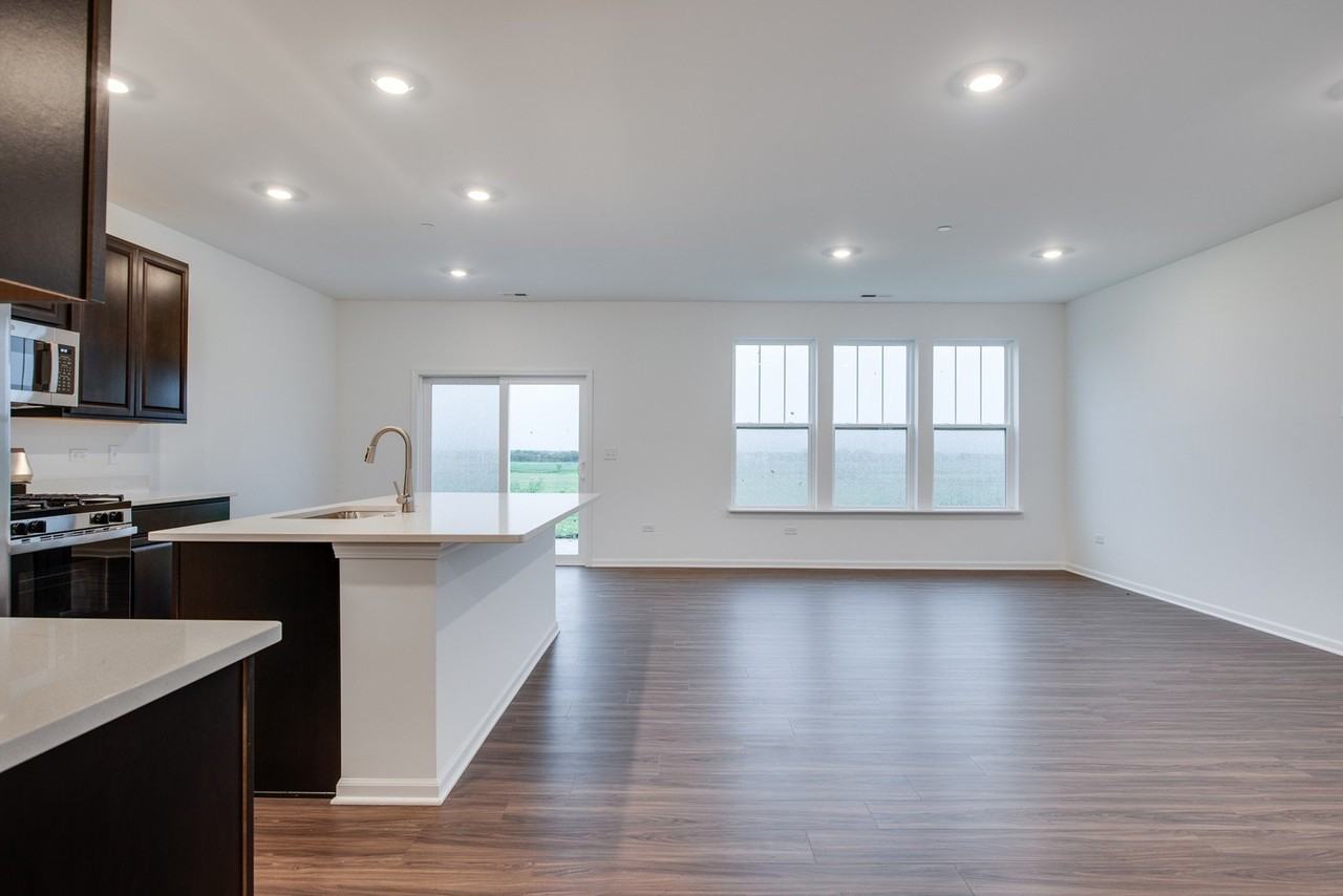 235 Cooney Way - Photo 5 of 17