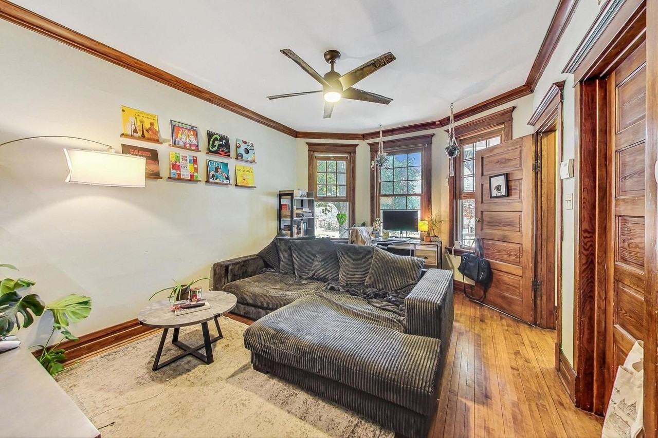 3452 N Leavitt St #1 - Photo 4 of 28
