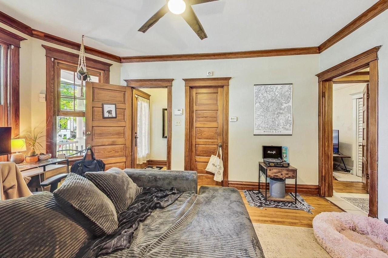 3452 N Leavitt St #1 - Photo 6 of 28