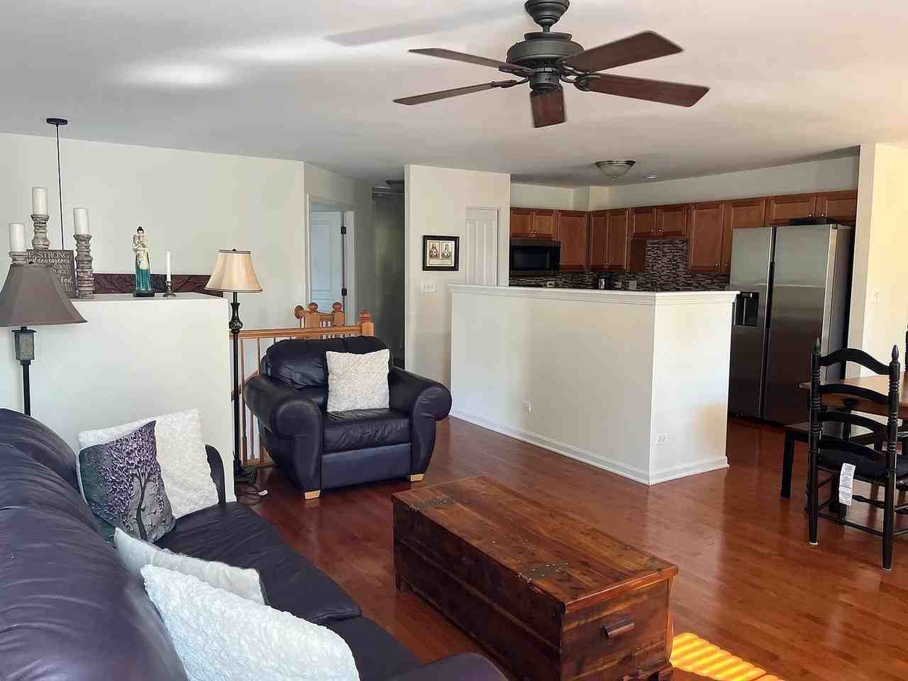 1290 Derry Ln #1290 - Photo 2 of 15