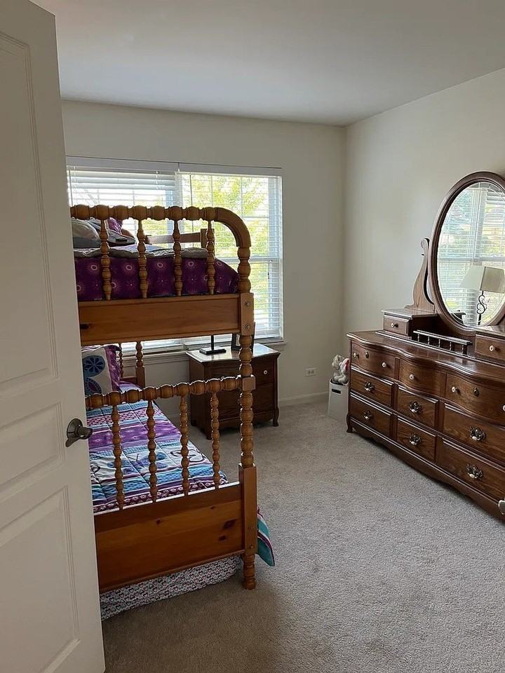 1290 Derry Ln #1290 - Photo 7 of 15