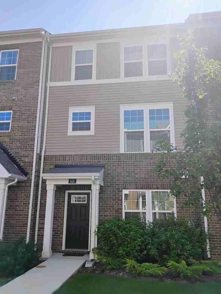 936 Jenkins Ct - Photo 2 of 29