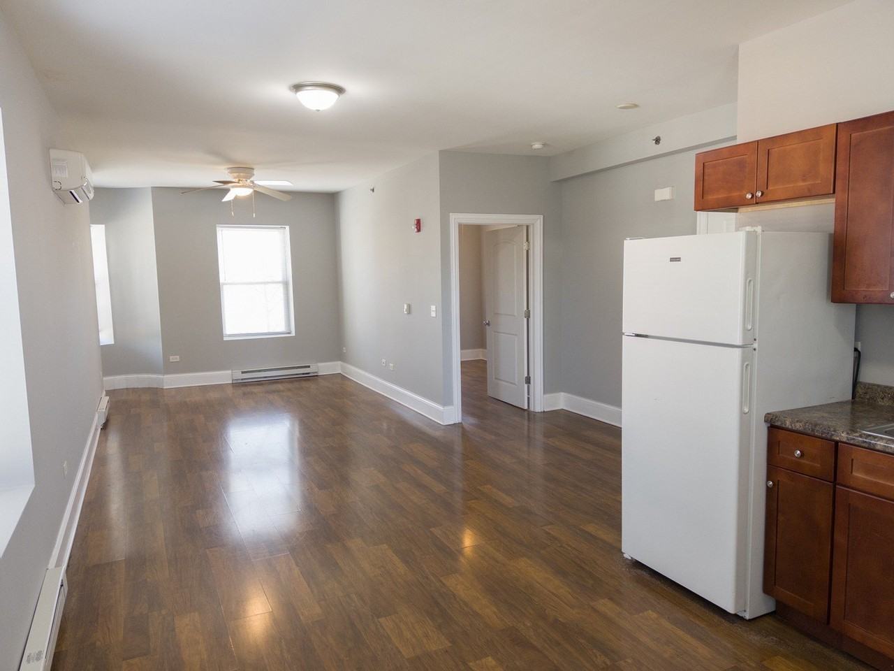 113 N Hickory St #B - Photo 5 of 10