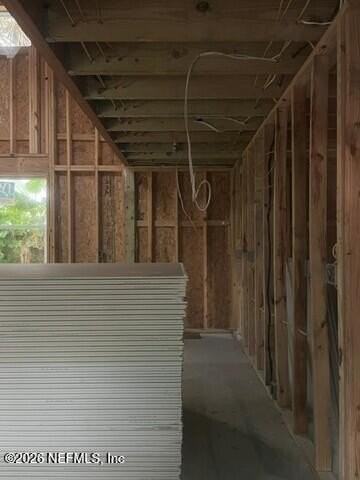 218 7th Ave S - Photo 4 of 5