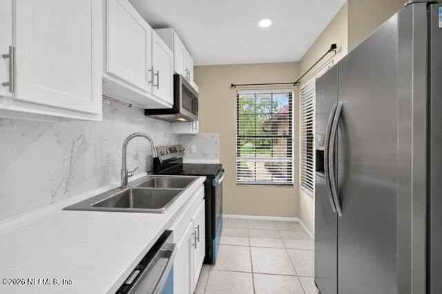 838 Lawnwood Ave Ne - Photo 6 of 50