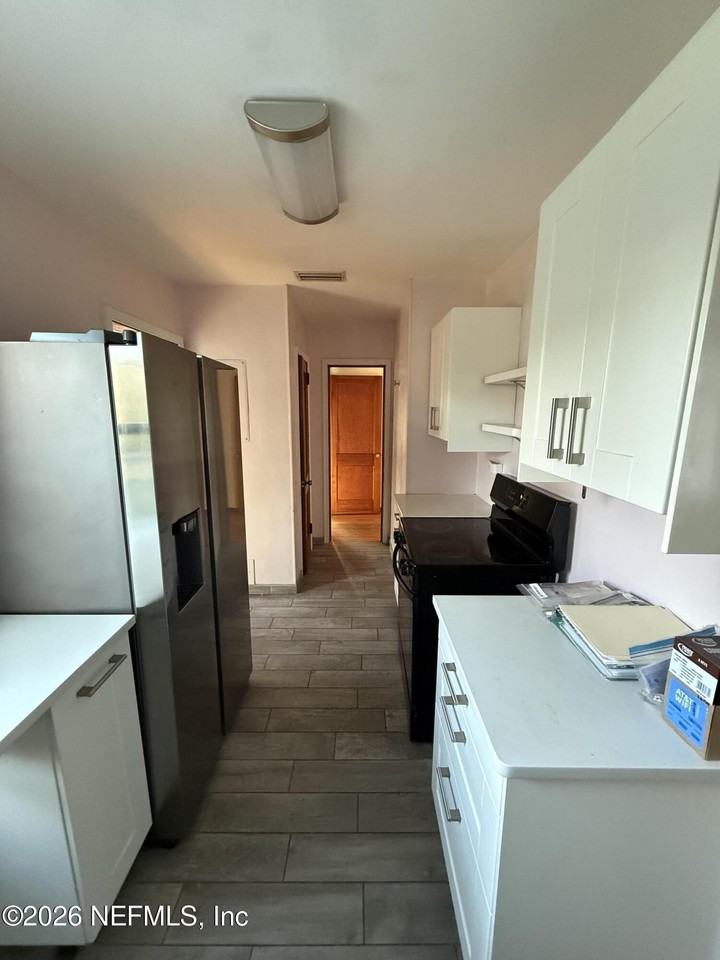 1096 E Coast Dr - Photo 5 of 18