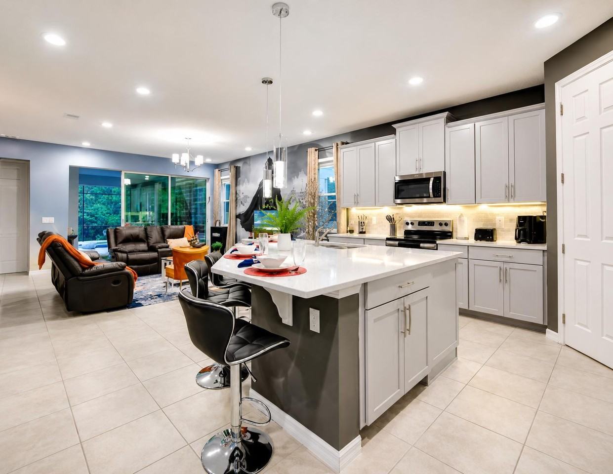 Tropical Palms Cir - Photo 3 of 35