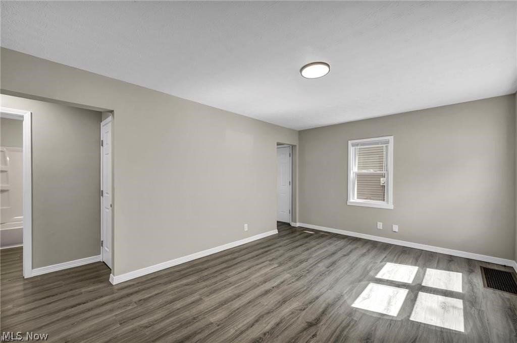 1291 Hardesty Blvd - Photo 6 of 17