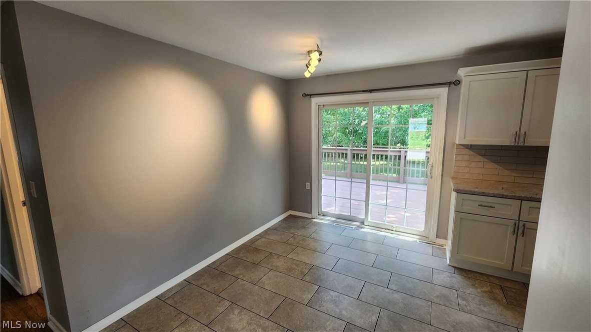 2491 Samira Rd - Photo 6 of 26