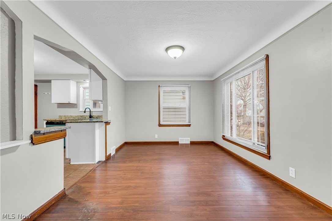 4706 Dawnshire Dr - Photo 7 of 27