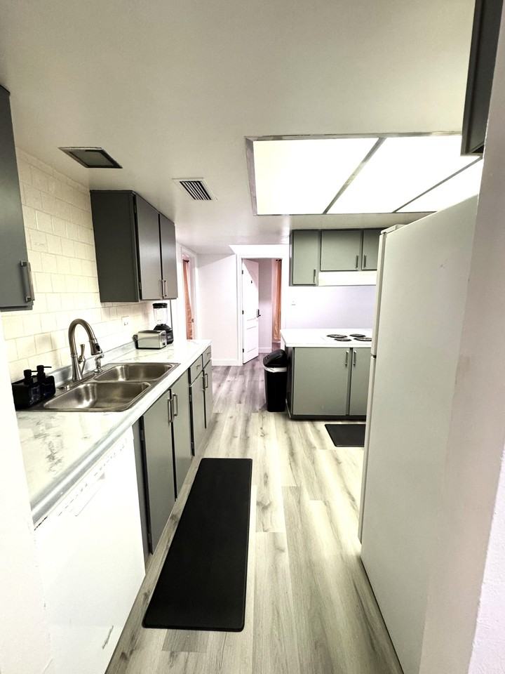 W Thomas Rd - Photo 5 of 32