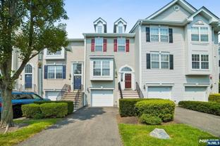 533 Coventry Dr - Photo 1 of 1
