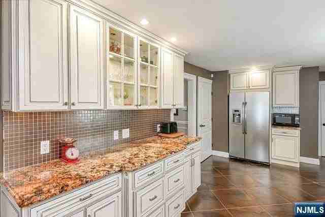 66 Glen Blvd - Photo 5 of 19