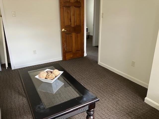 81 Portsmouth Ave #B - Photo 7 of 16