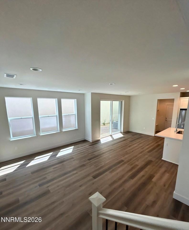 1365 Vine Gate Rd - Photo 3 of 21