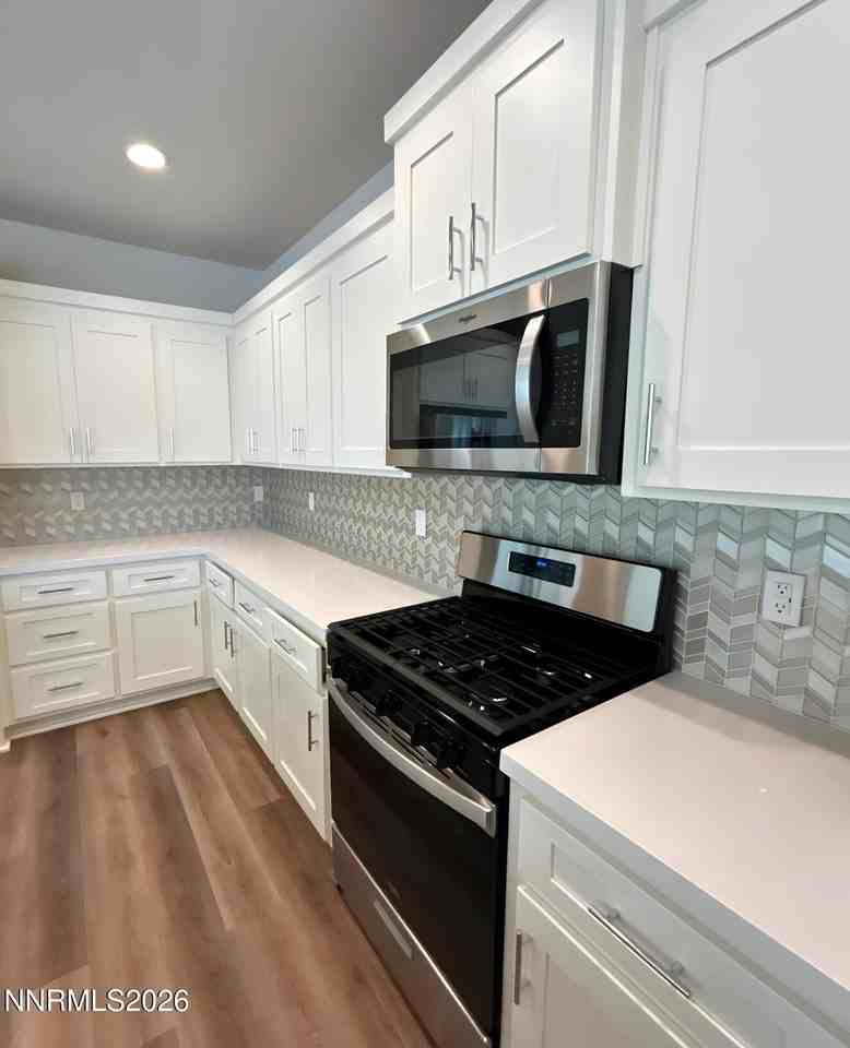 1365 Vine Gate Rd - Photo 7 of 21