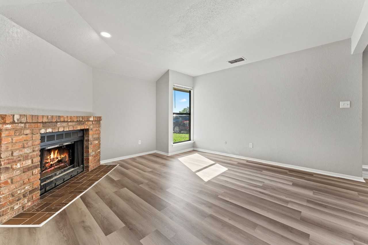 2512 Windy Pine Ln - Photo 6 of 21