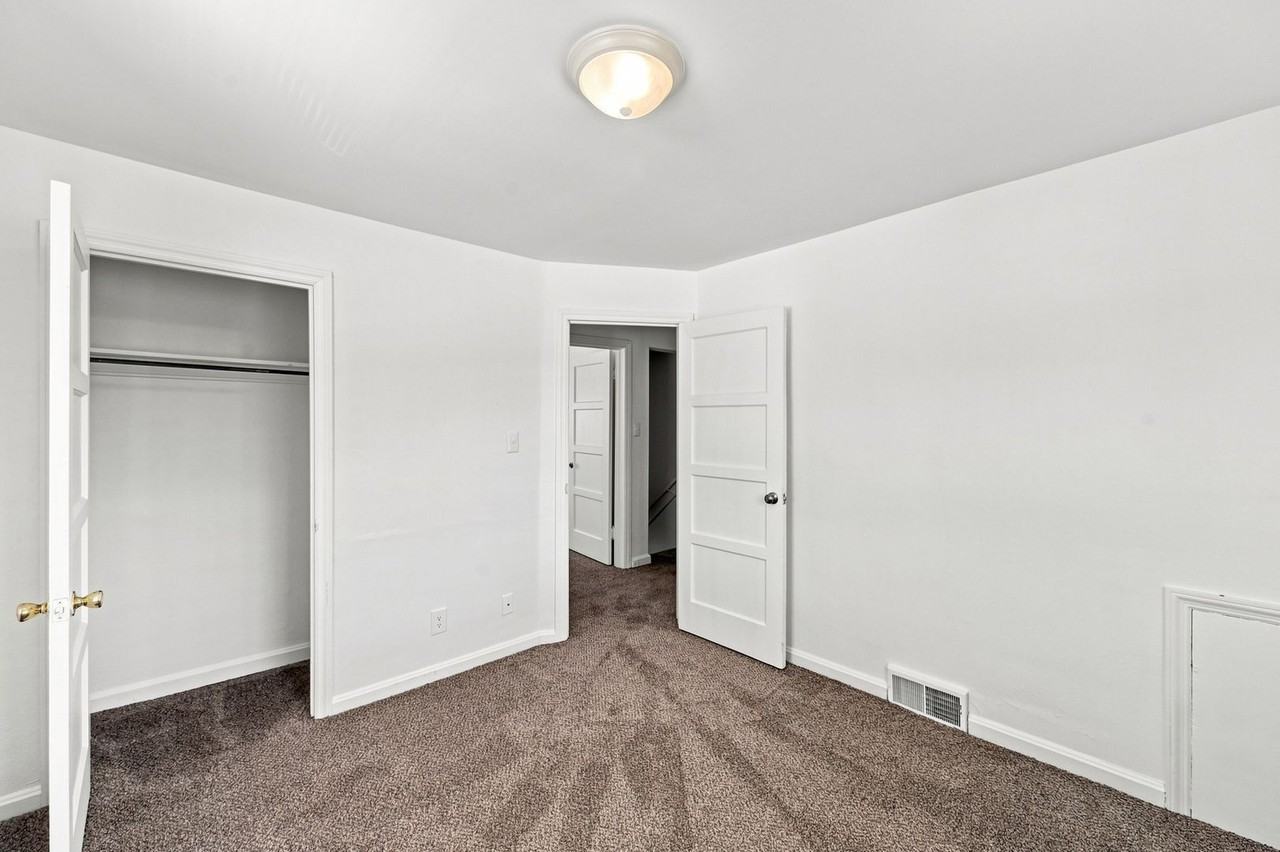1717 Lodge Ave - Photo 3 of 40