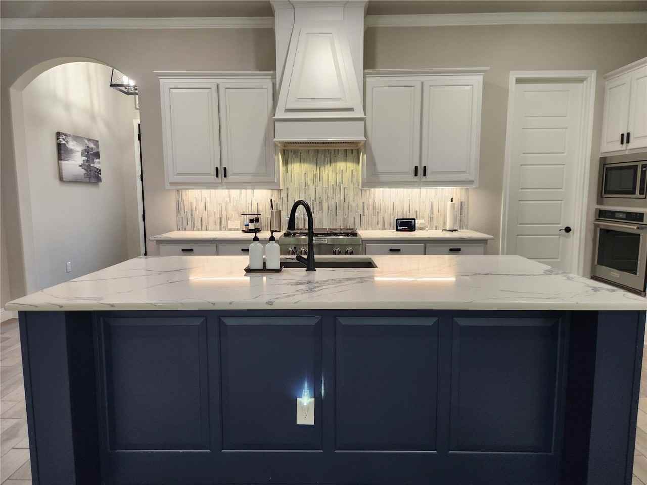 1000 Nogalito Ave - Photo 2 of 26