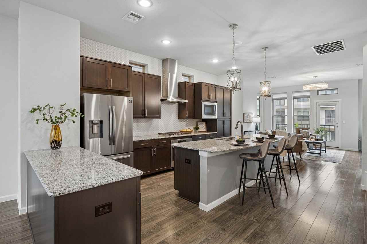 1071 Tea Olive Ln - Photo 2 of 31