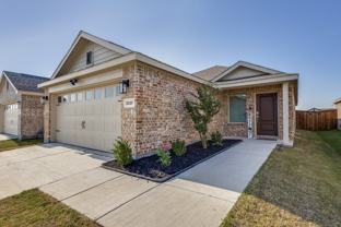 3037 Ashbrook Ln - Photo 1 of 1