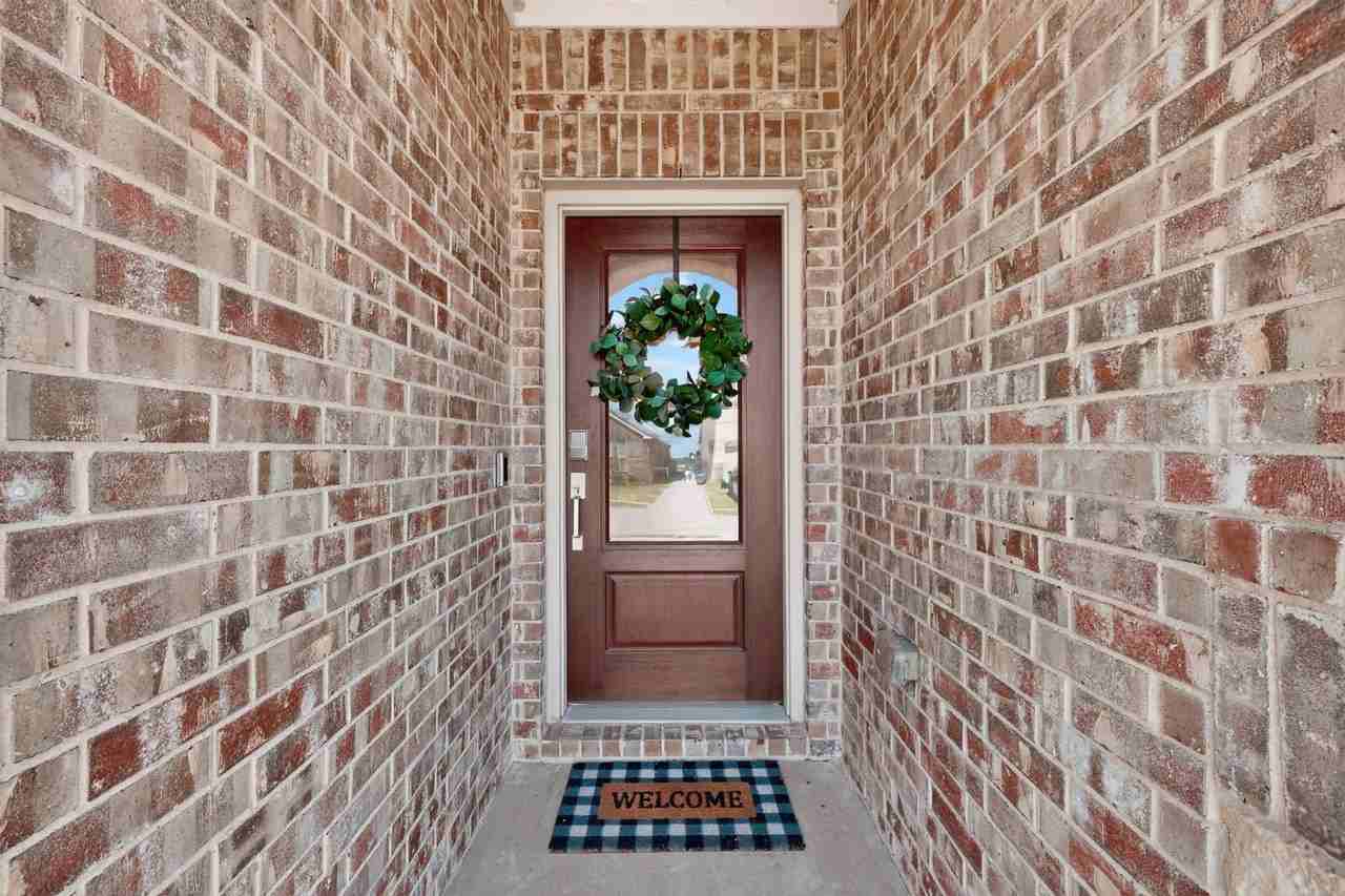 5341 Timber Point Dr - Photo 7 of 40