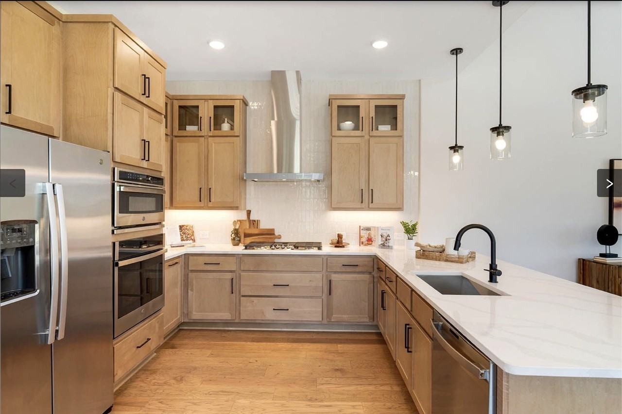 7251 Van Tuyl Pkwy - Photo 7 of 27
