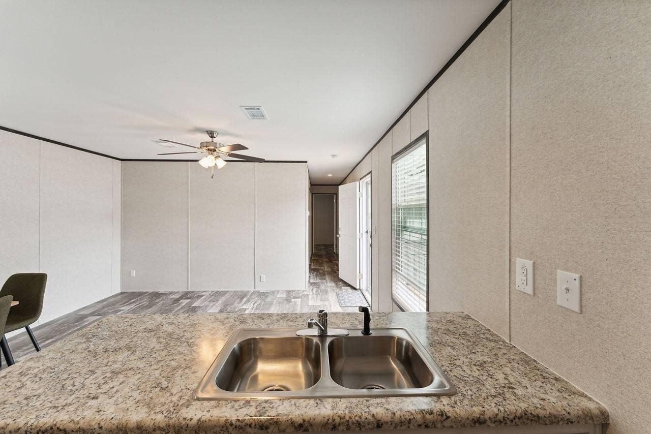 610 S Heather Way #54 - Photo 2 of 7