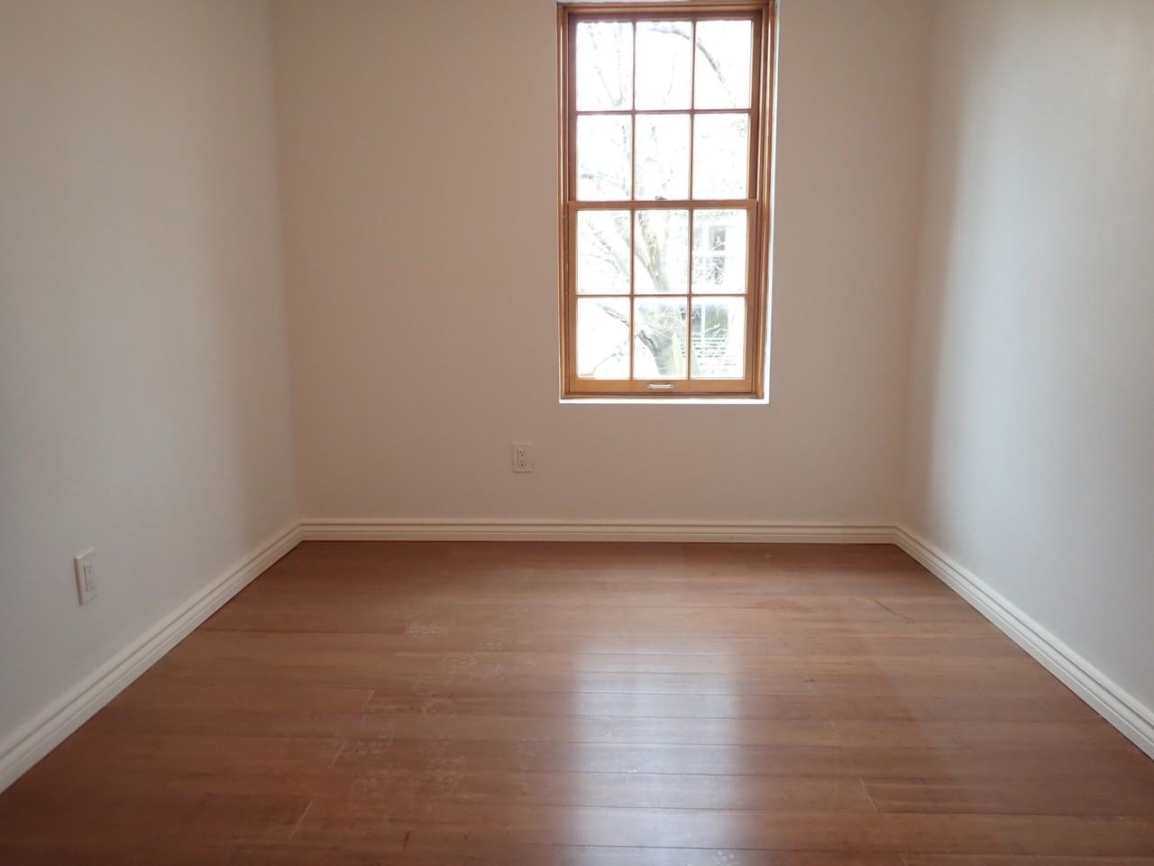 89 Clermont Ave #3