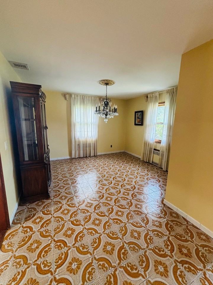45 Nassau Ave - Photo 2 of 16