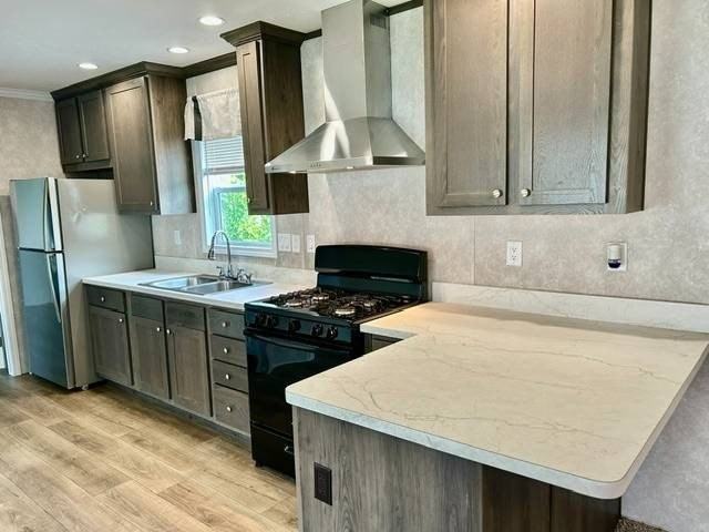 439 Morrow Rd #195 - Photo 2 of 15