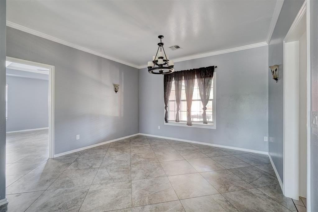 1209 Sw 113th St - Photo 7 of 33
