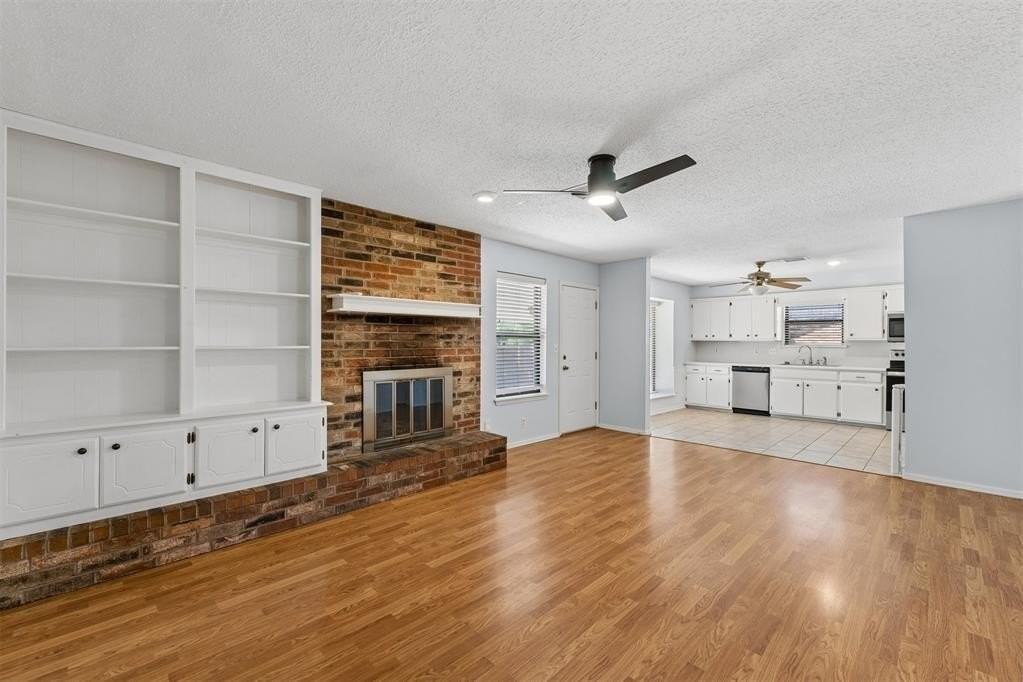 213 S Silver Dr - Photo 5 of 28