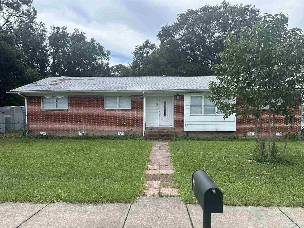 2833 Bellview Ave - Photo 2 of 19