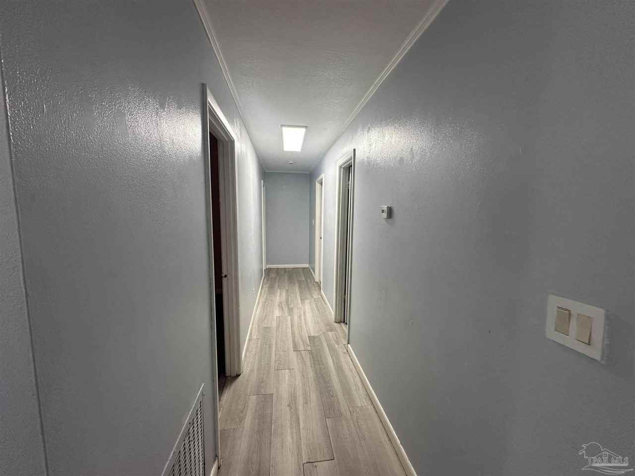2833 Bellview Ave - Photo 4 of 19
