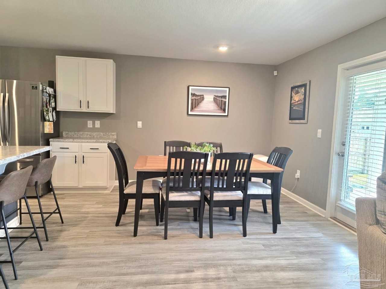 4375 White Cedar Ct - Photo 5 of 22