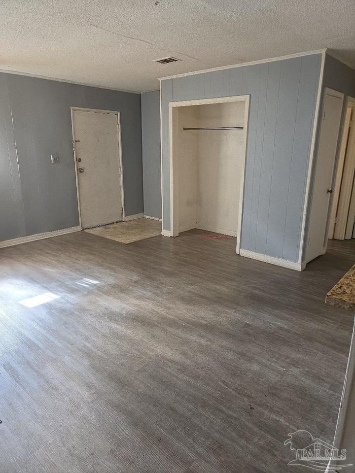 671 E Olive Rd #5 - Photo 2 of 4