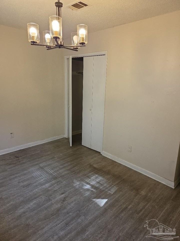 671 E Olive Rd #5 - Photo 3 of 4