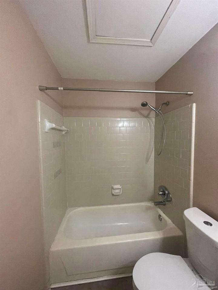 10047 Hillview Dr - Photo 6 of 7