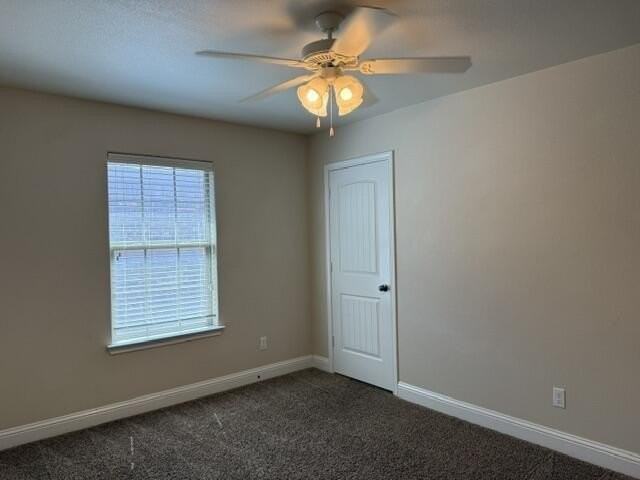 6004 Wagner Dr - Photo 6 of 12