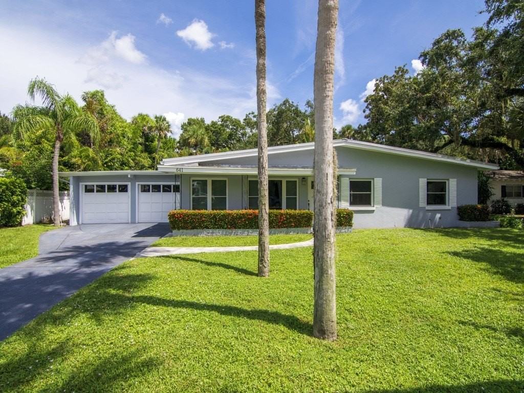 641 Bougainvillea Ln - Photo 2 of 36
