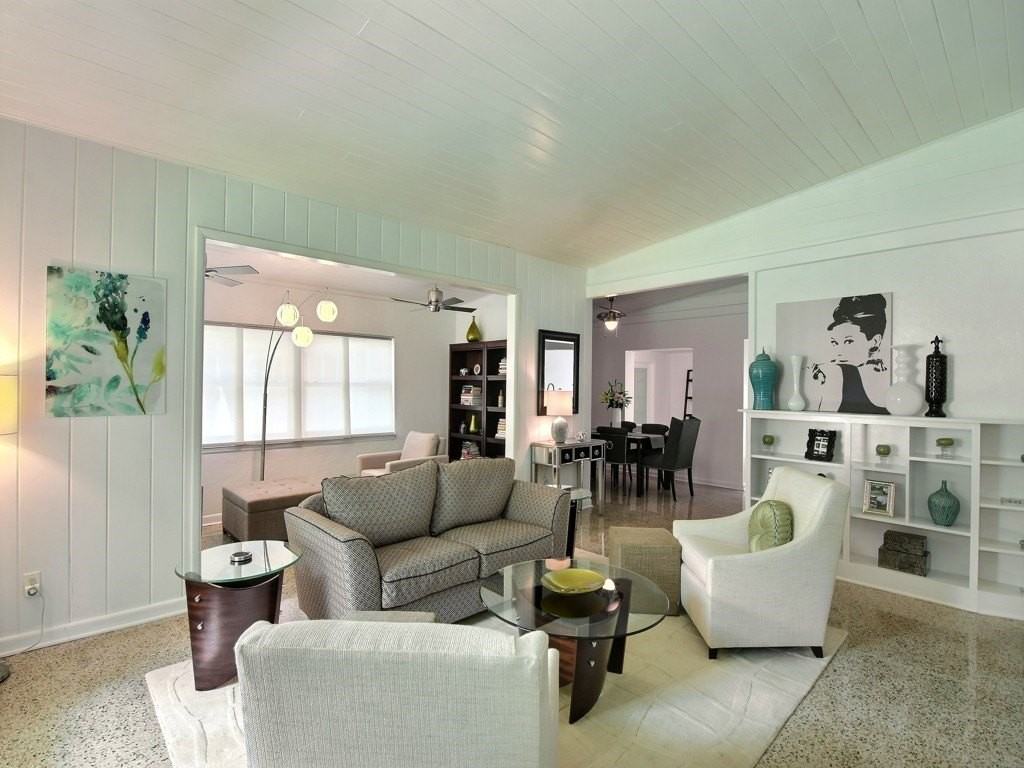 641 Bougainvillea Ln - Photo 6 of 36