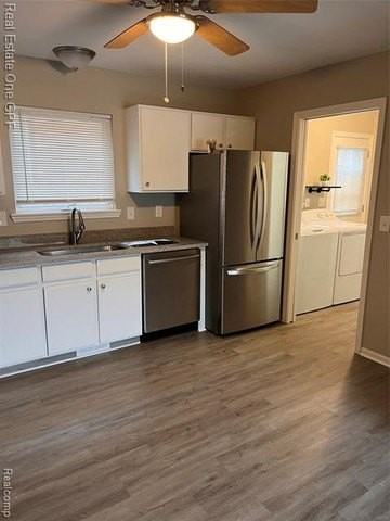 902 Beaconsfield Ave - Photo 3 of 13