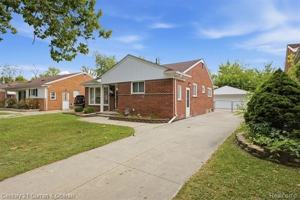 featured image of 8108 Whitefield St