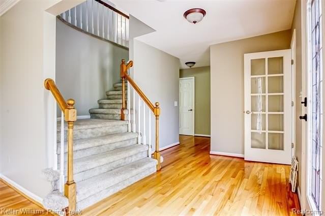 1346 Arbor Creek Dr - Photo 4 of 42
