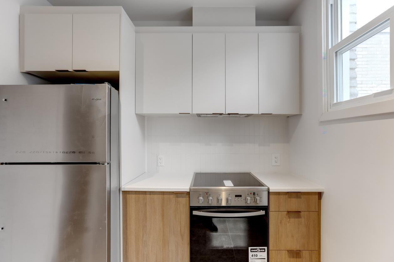 2461 Boulevard Édouard-Montpetit #1 - Photo 5 of 19