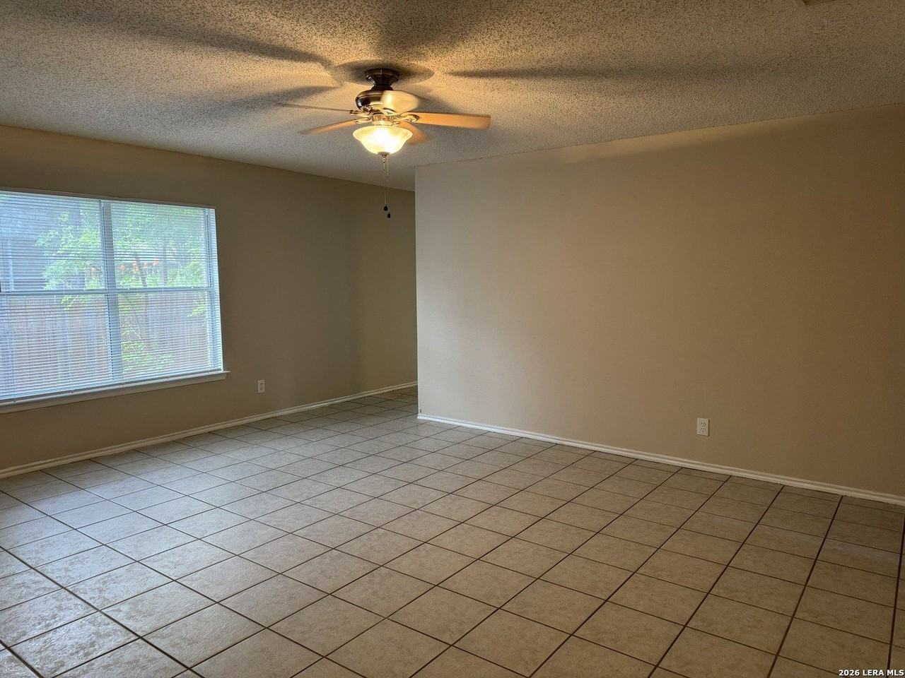 8003 Chestnut Manor Dr - Photo 4 of 18