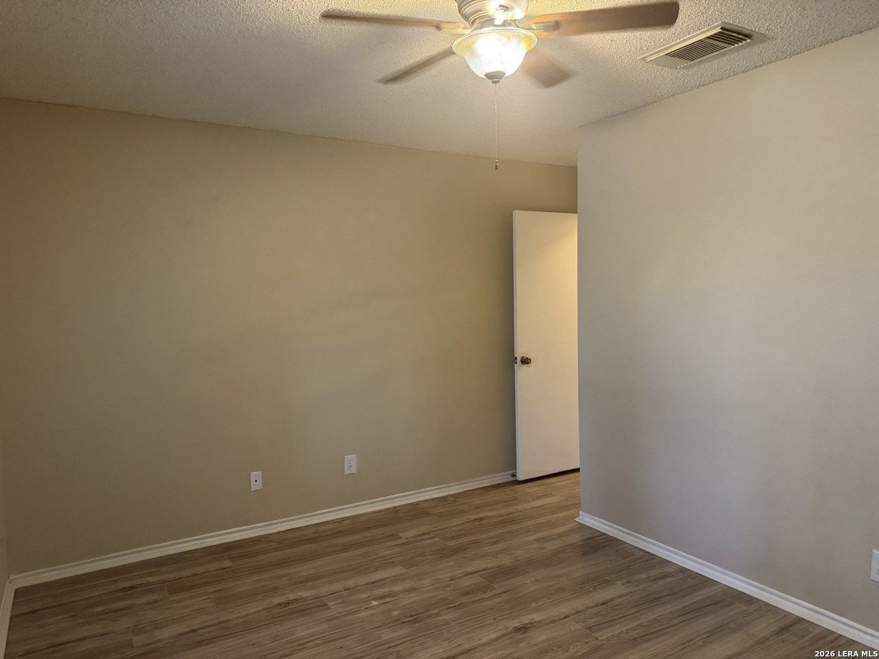 8003 Chestnut Manor Dr - Photo 7 of 18