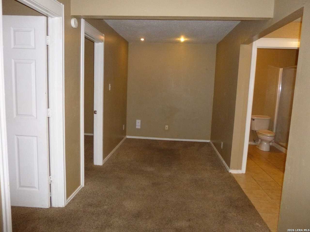 404 Donaldson Ave #REAR - Photo 7 of 17