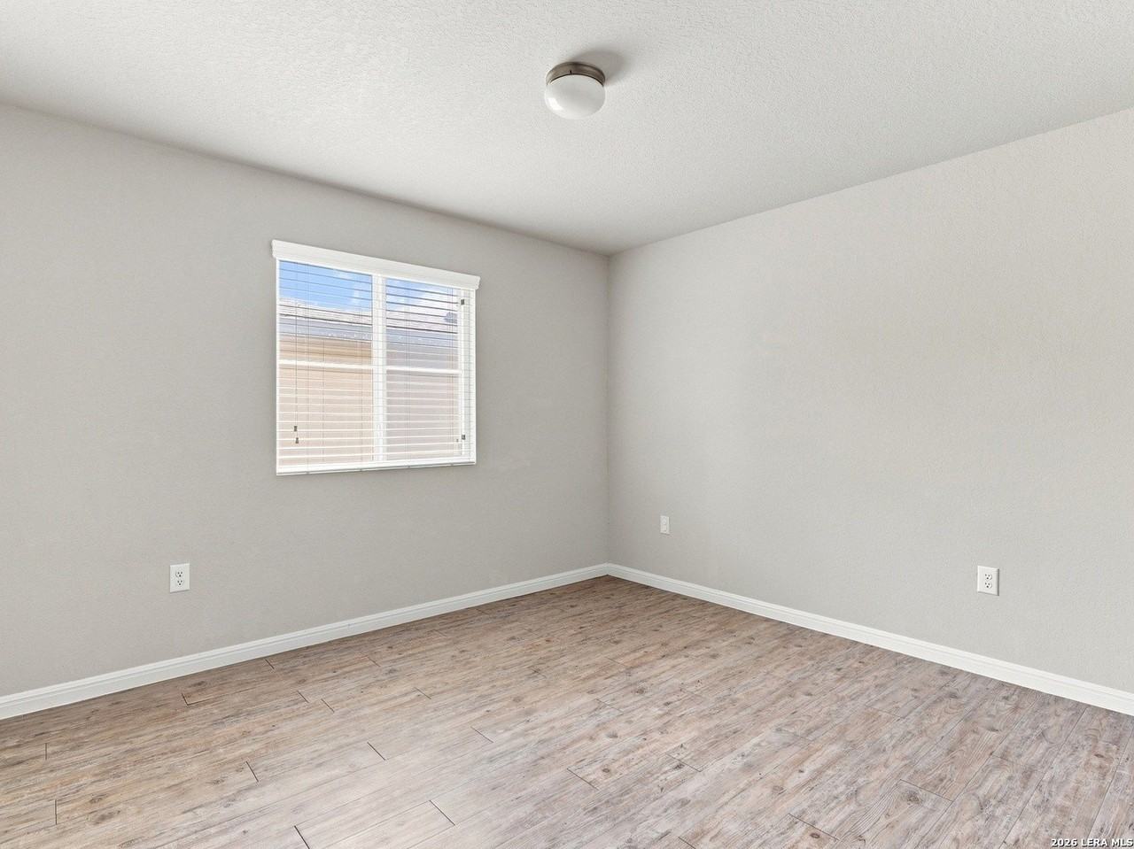 10203 Relic Oaks - Photo 6 of 26